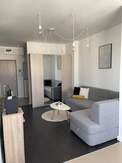Апартаменти Apartament Onestilor Орадя Екстер'єр фото