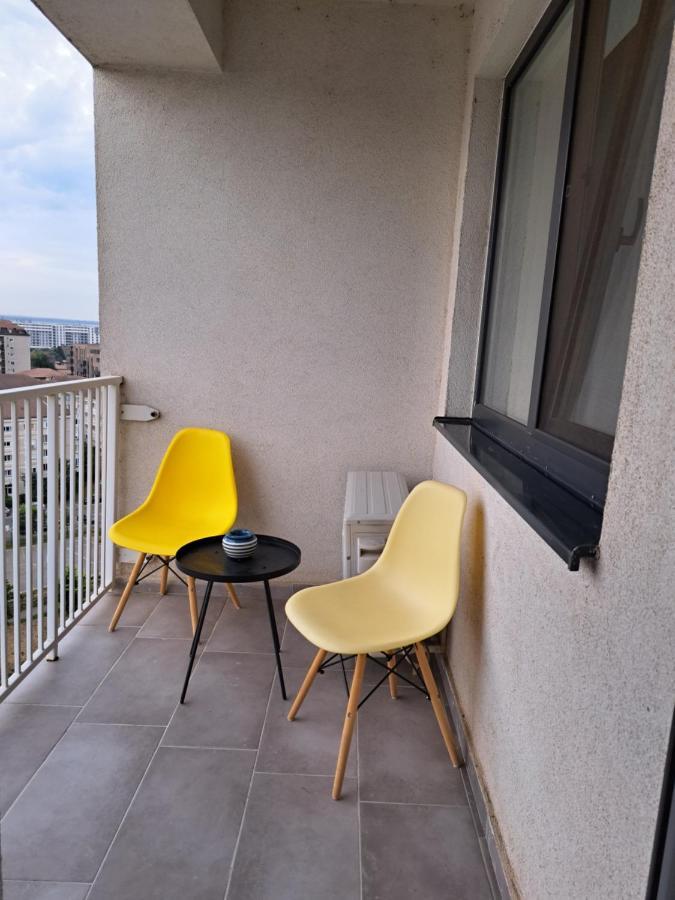 Апартаменти Apartament Onestilor Орадя Екстер'єр фото